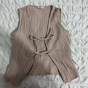 Tie front going out top